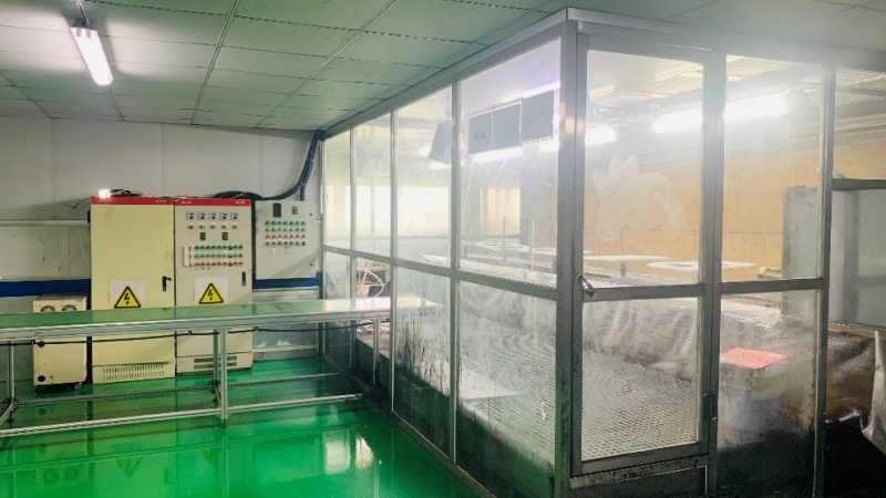 Manual spraying production line